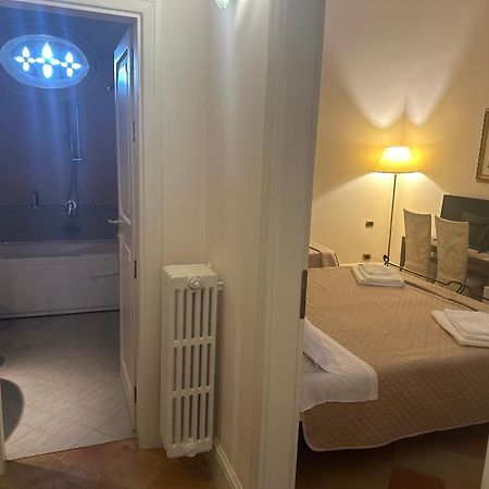 Palazzo Sottile Meninni - Classic Rooms Experience グラヴィーナ・イン・プーリア エクステリア 写真